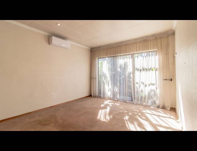 4 BEDROOM HOUSE FOR SALE IN MARAIS STEYN PARK